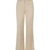Lucy-M Broek - Zand