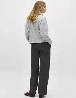 Vesina-M Knitted Sweater - Grijs